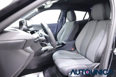 Peugeot 2008 50 kWh Allure (6)