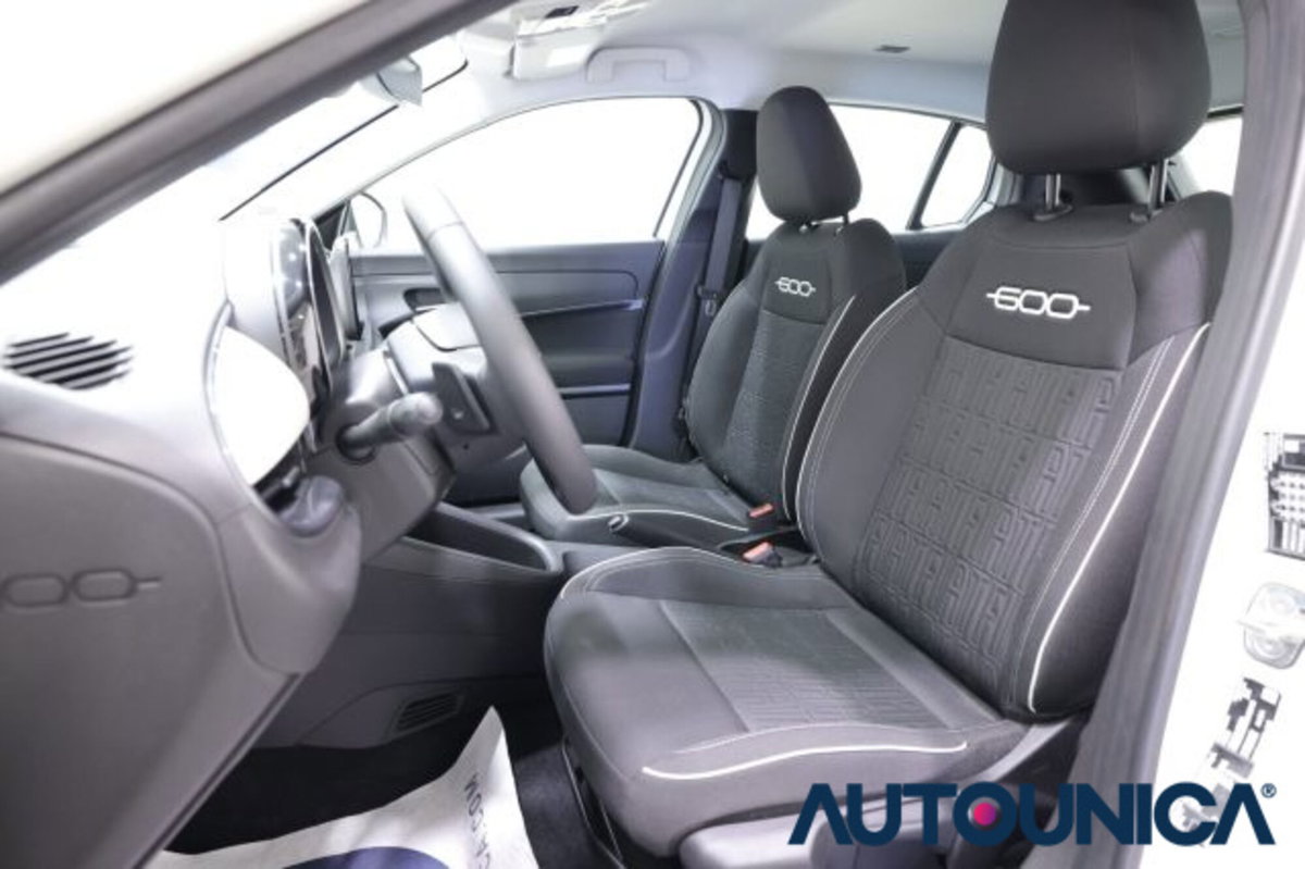 Fiat 600 1.2 Business 100cv (6)