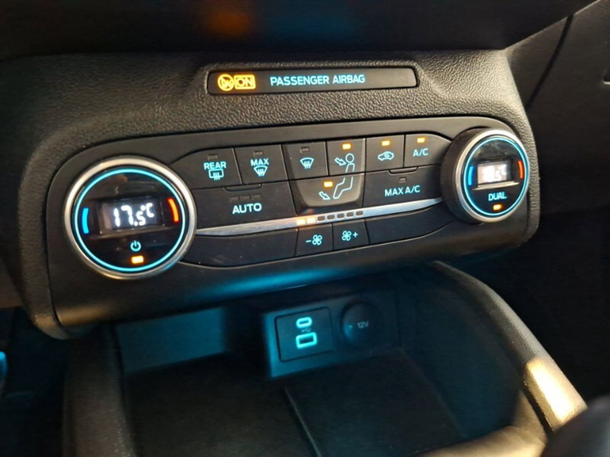 Ford Focus 1.0 EcoBoost Hybrid 125 CV Powershift 5p. Active X (18)
