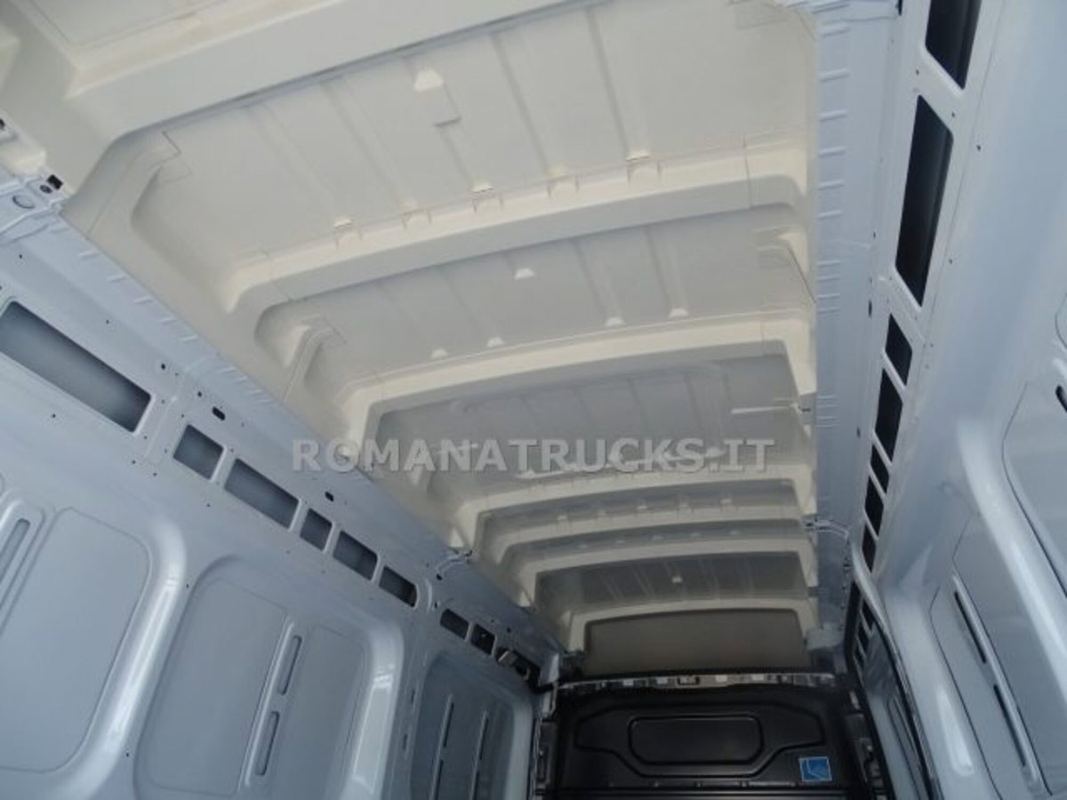 Renault Master Furgone T35 2.0 blue dci 150cv L3H2 EVIE (12)