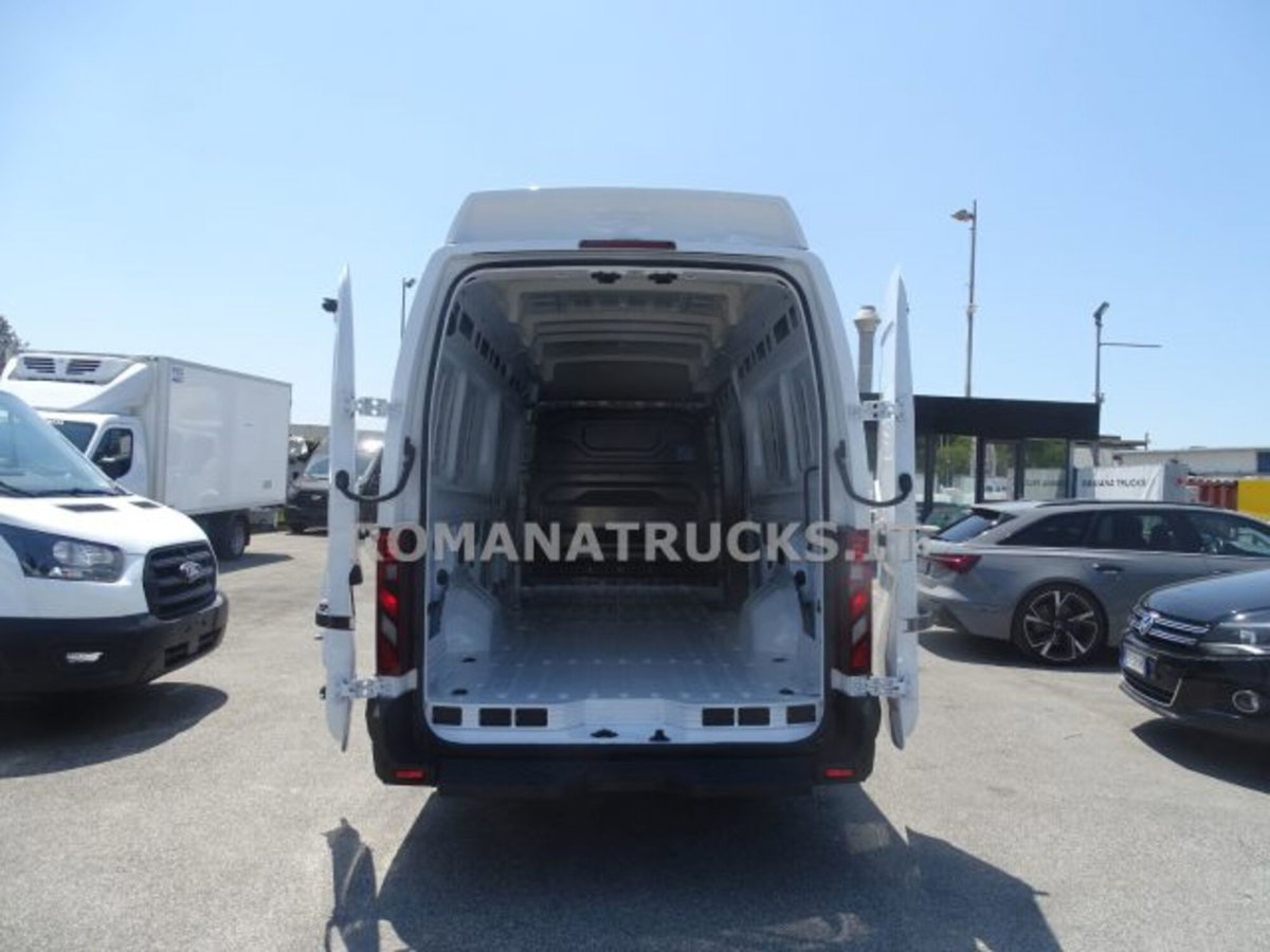 Renault Master Furgone T35 2.0 blue dci 150cv L3H2 EVIE (9)