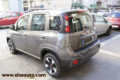 Fiat Panda 1.0 FireFly S&S Hybrid City Cross (5)