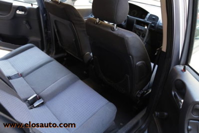 Opel Zafira 16V cat Club (9)