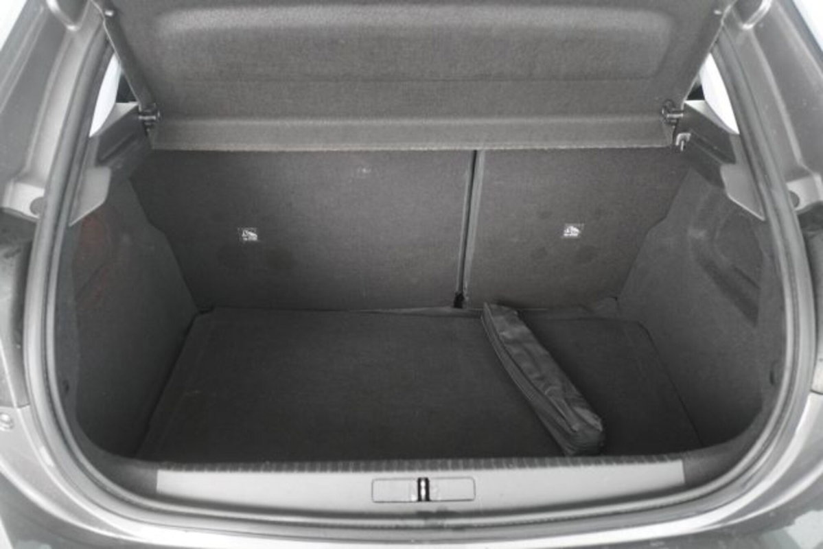 Opel Corsa 1.2 Elegance (5)
