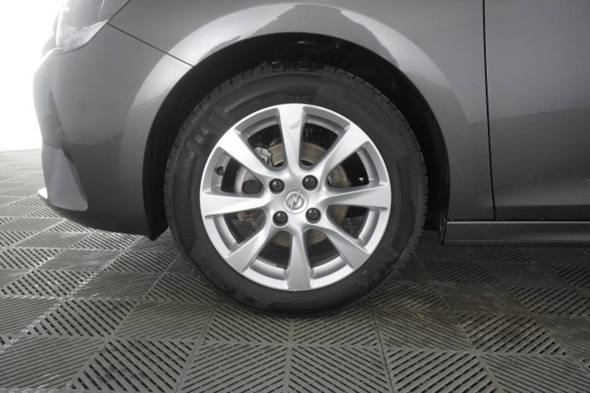 Opel Corsa 1.2 Elegance (7)