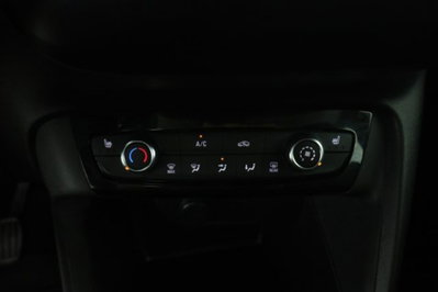 Opel Corsa 1.2 100 CV Edition (9)