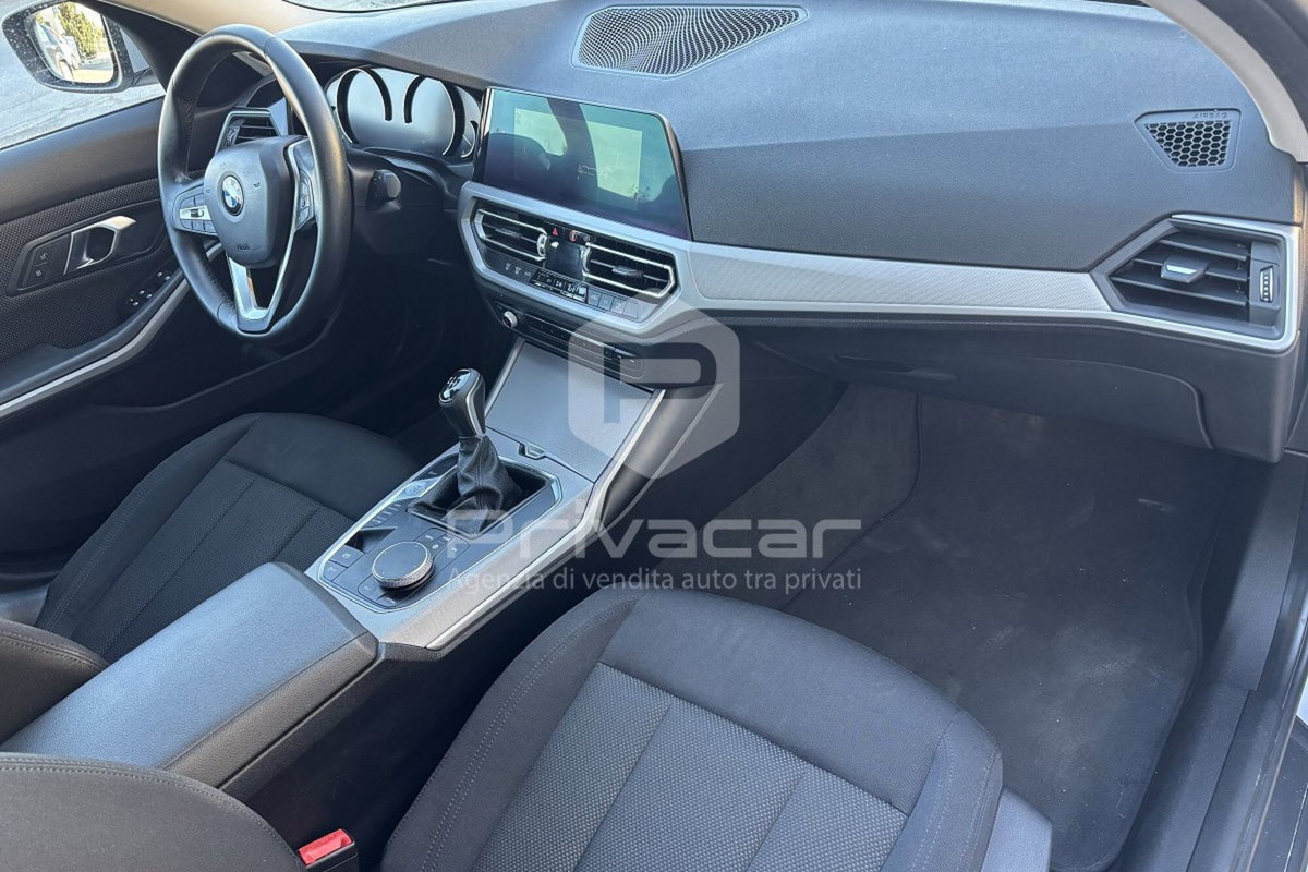 BMW Serie 3 318d (11)