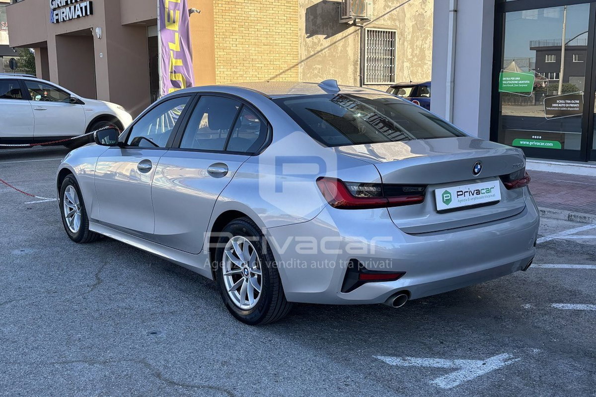 BMW Serie 3 318d (7)