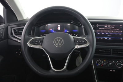 Volkswagen Polo 1.0 Life 80cv (5)