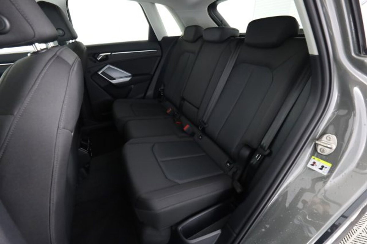 Audi Q3 35 TDI quattro S tronic Business Advanced (3)