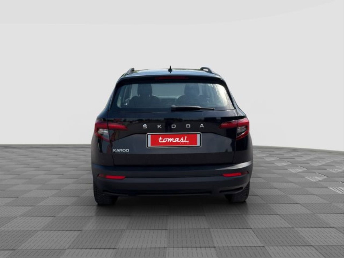 Skoda Karoq 1.5 tsi Executive dsg (4)