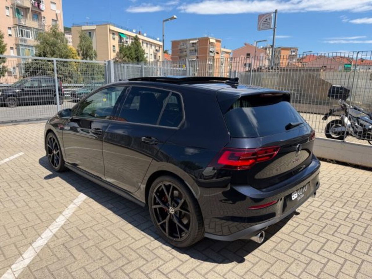 Volkswagen Golf 2.0 tsi GTI MT Ultimate 245cv (10)
