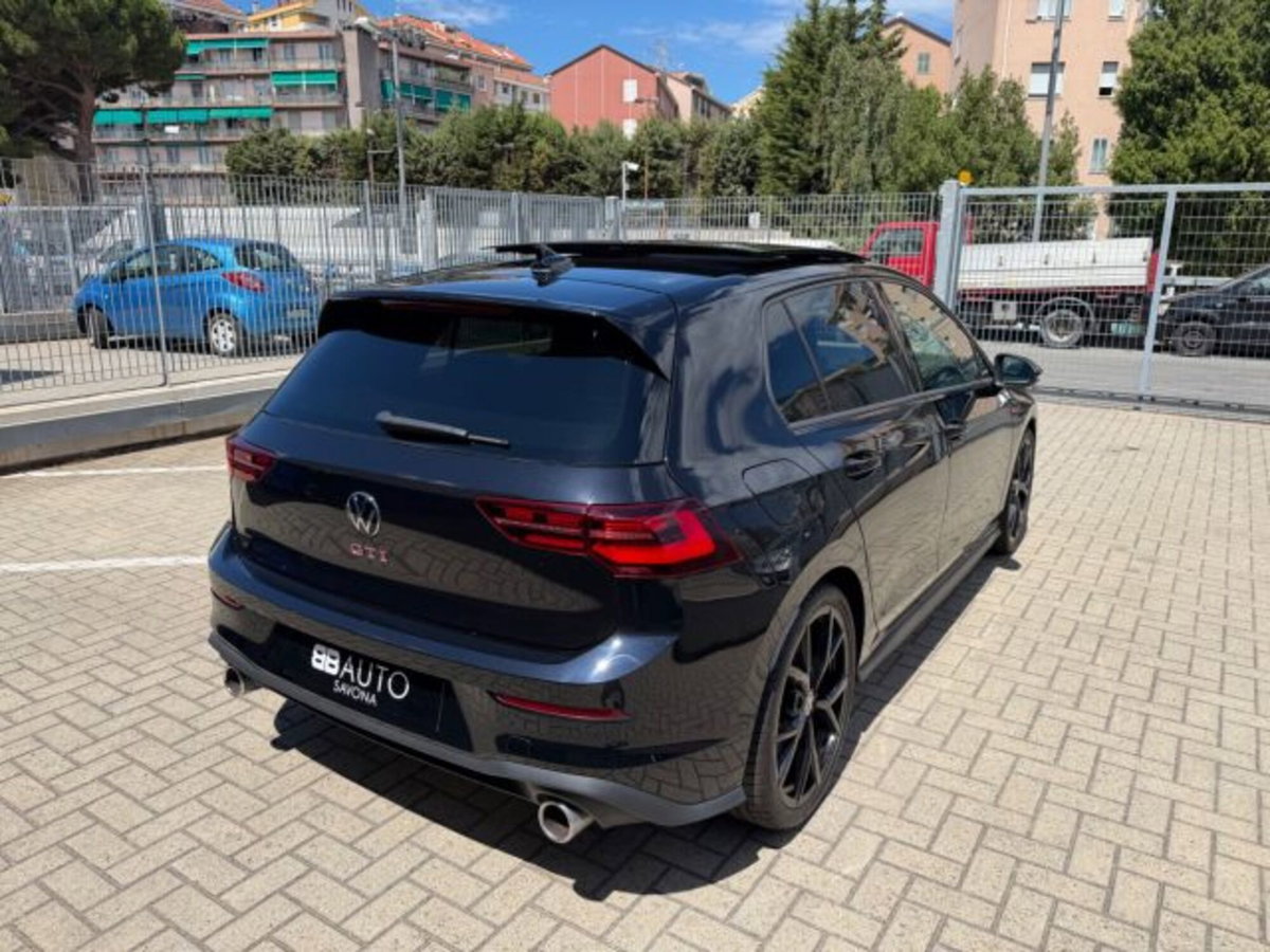 Volkswagen Golf 2.0 tsi GTI MT Ultimate 245cv (6)