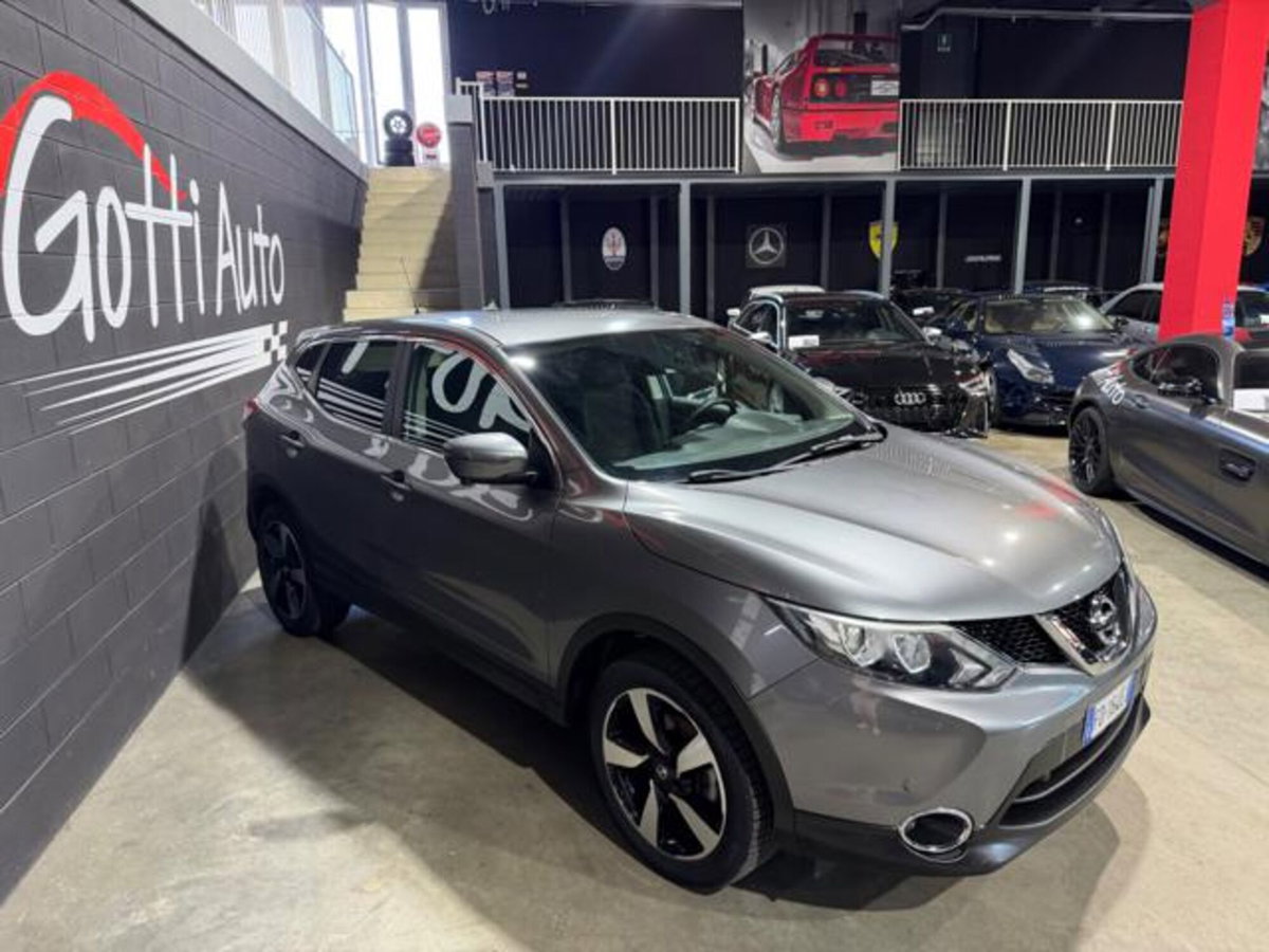 Nissan Qashqai 1.2 DIG-T 360 (2)