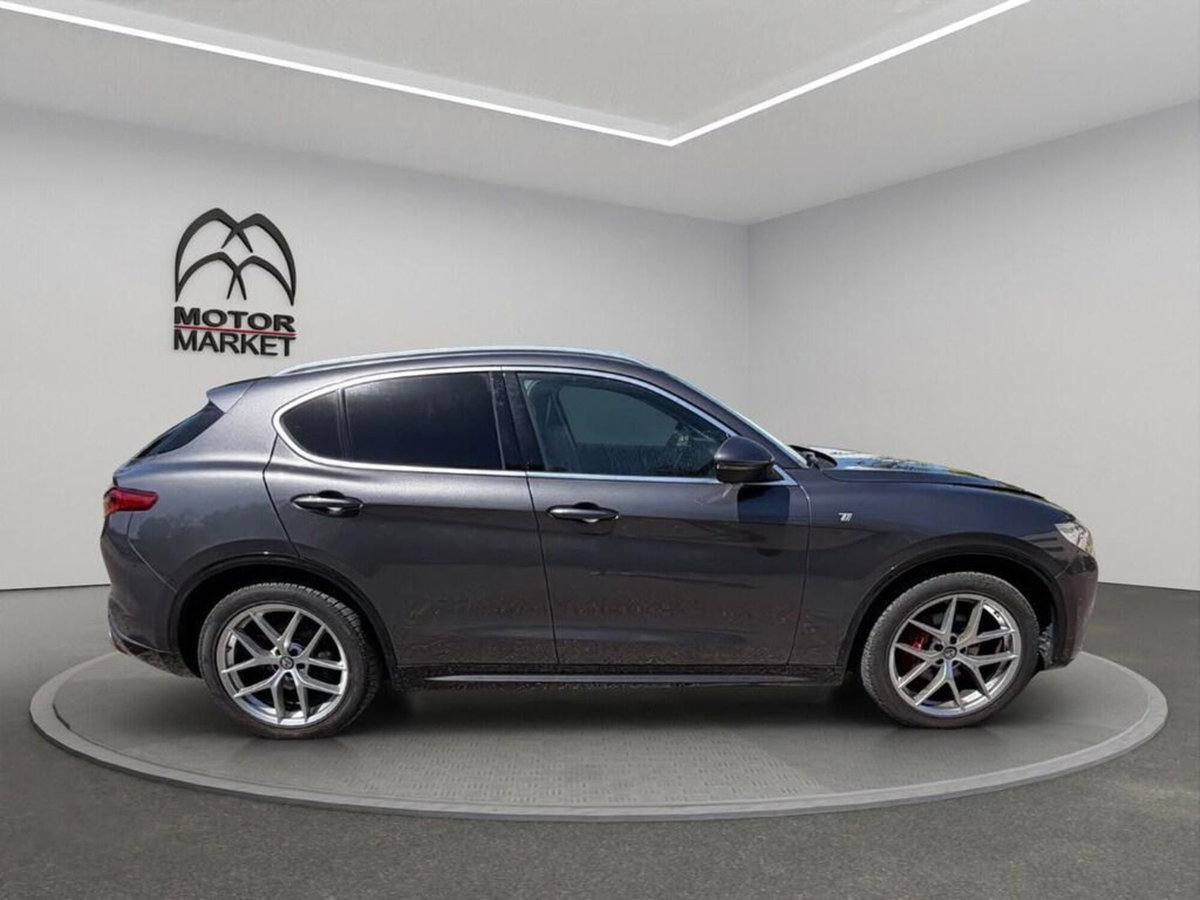 Alfa Romeo Stelvio Stelvio 2.0 Turbo 280 CV AT8 Q4 Ti (3)