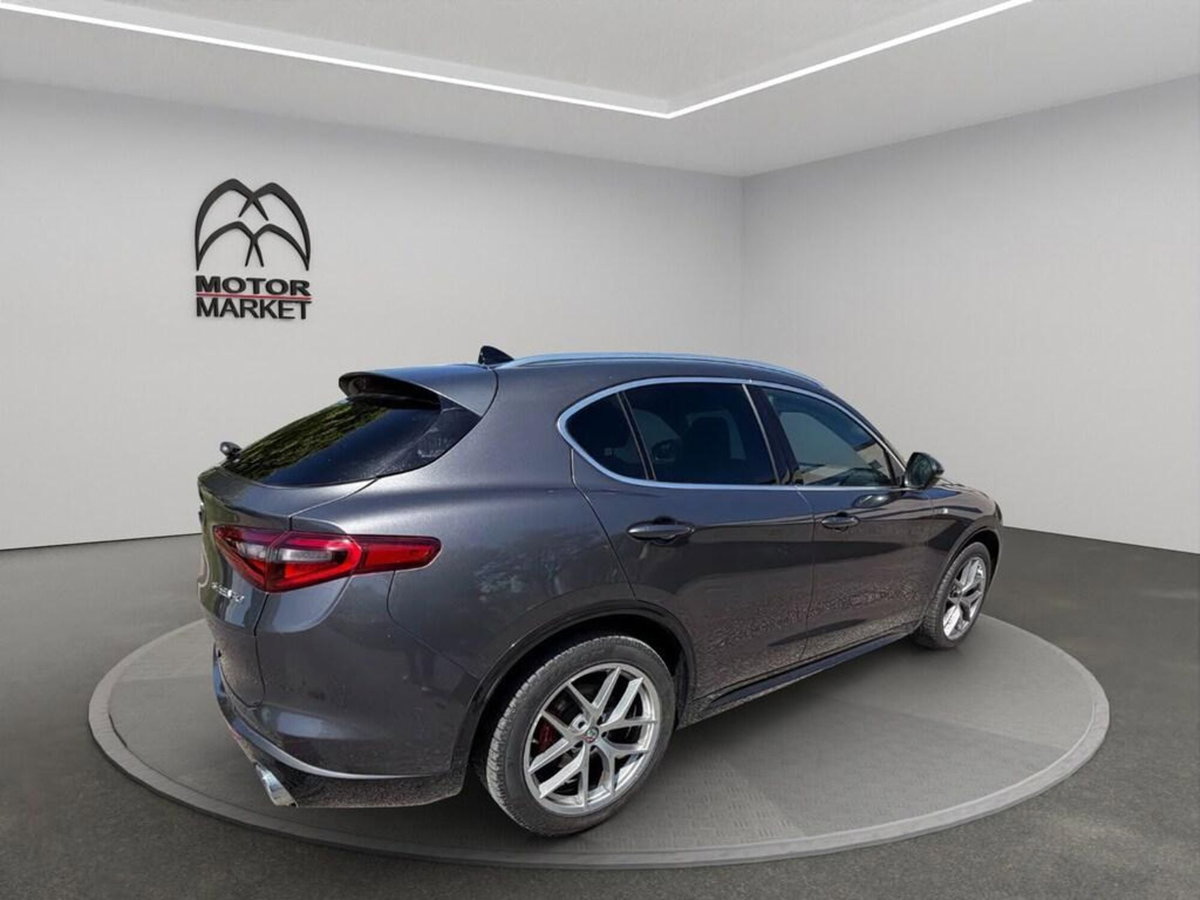 Alfa Romeo Stelvio Stelvio 2.0 Turbo 280 CV AT8 Q4 Ti (6)