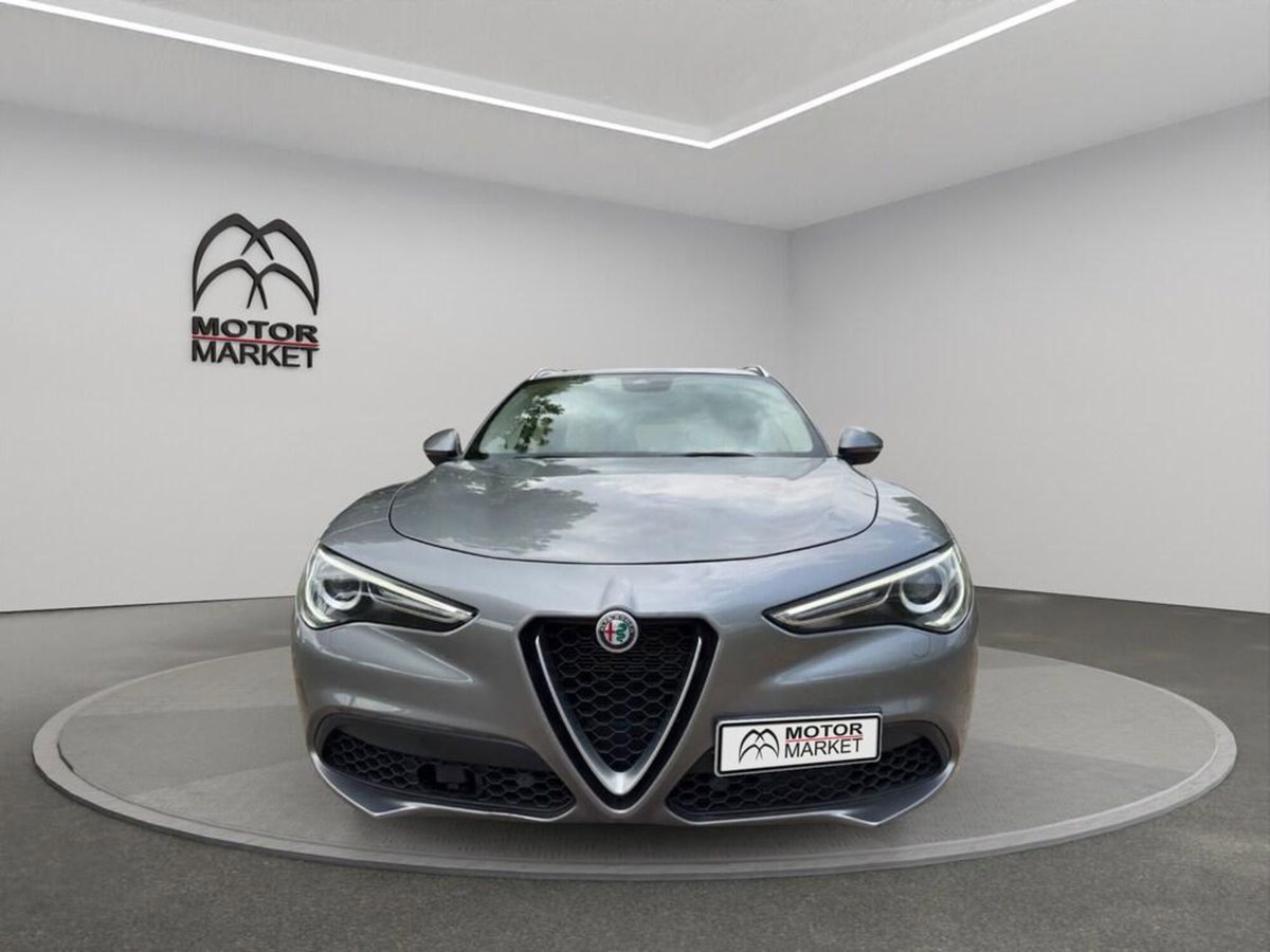 Alfa Romeo Stelvio Stelvio 2.0 Turbo 280 CV AT8 Q4 Ti (2)
