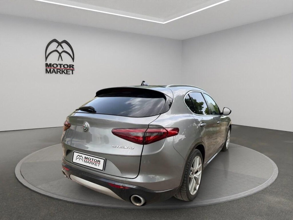 Alfa Romeo Stelvio Stelvio 2.0 Turbo 280 CV AT8 Q4 Ti (7)