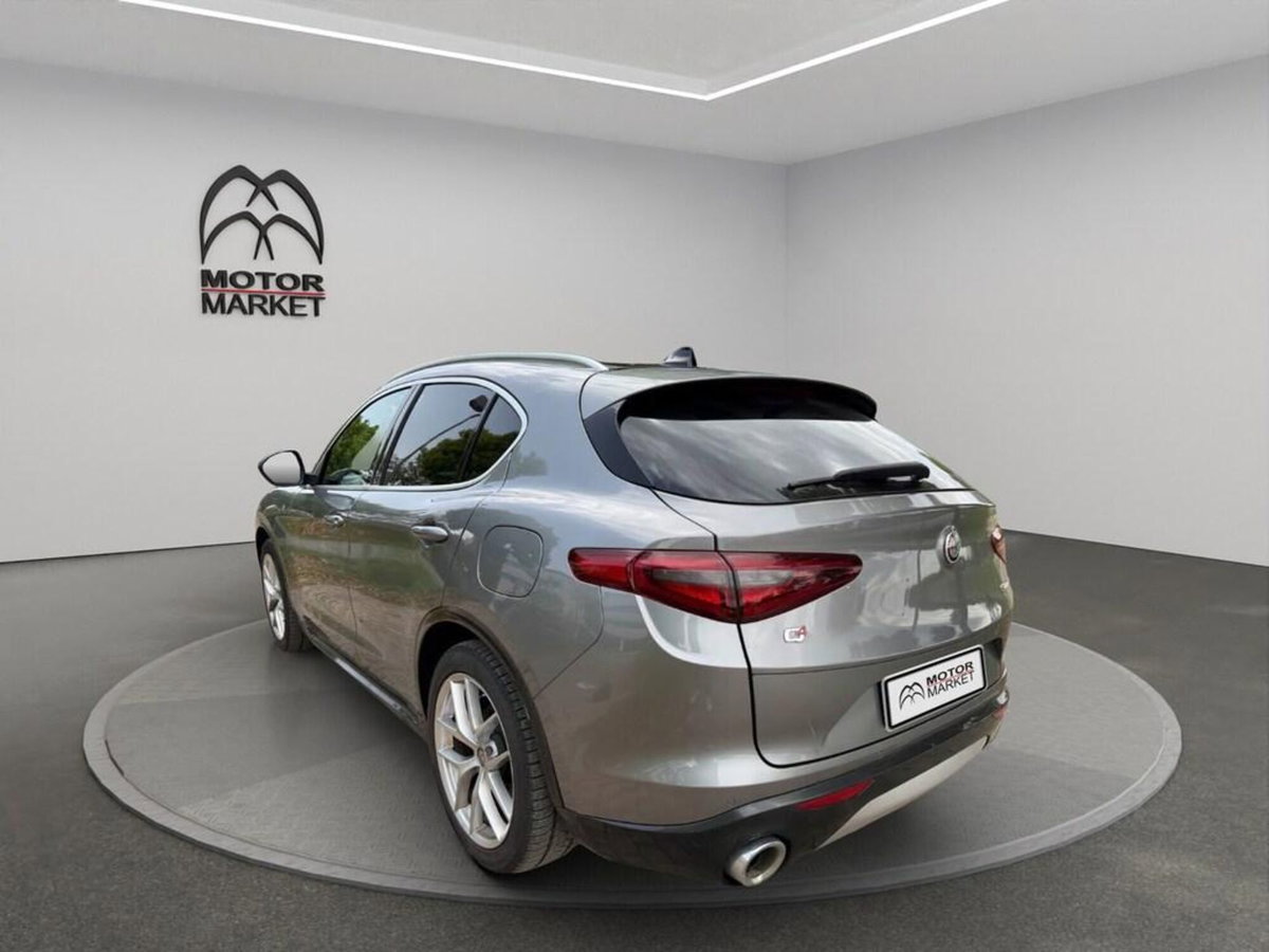 Alfa Romeo Stelvio Stelvio 2.0 Turbo 280 CV AT8 Q4 Ti (8)
