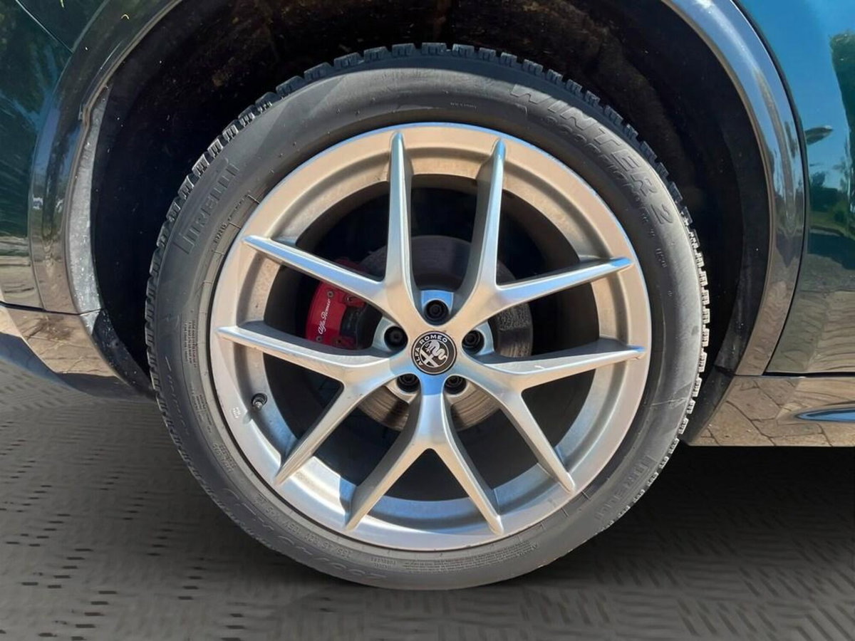 Alfa Romeo Stelvio Stelvio 2.0 Turbo 280 CV AT8 Q4 Ti (15)