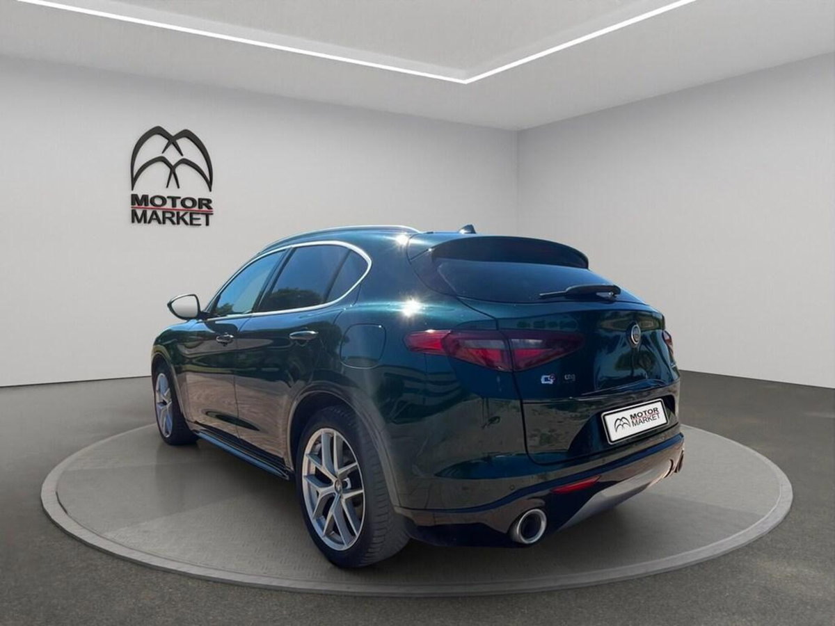 Alfa Romeo Stelvio Stelvio 2.0 Turbo 280 CV AT8 Q4 Ti (8)
