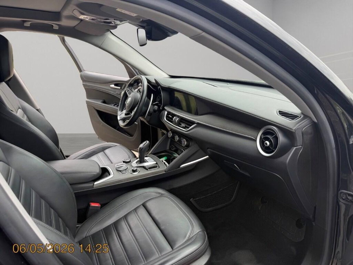 Alfa Romeo Stelvio Stelvio 2.0 Turbo 280 CV AT8 Q4 Ti (15)