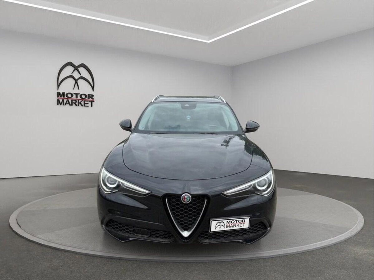 Alfa Romeo Stelvio Stelvio 2.0 Turbo 280 CV AT8 Q4 Ti (2)