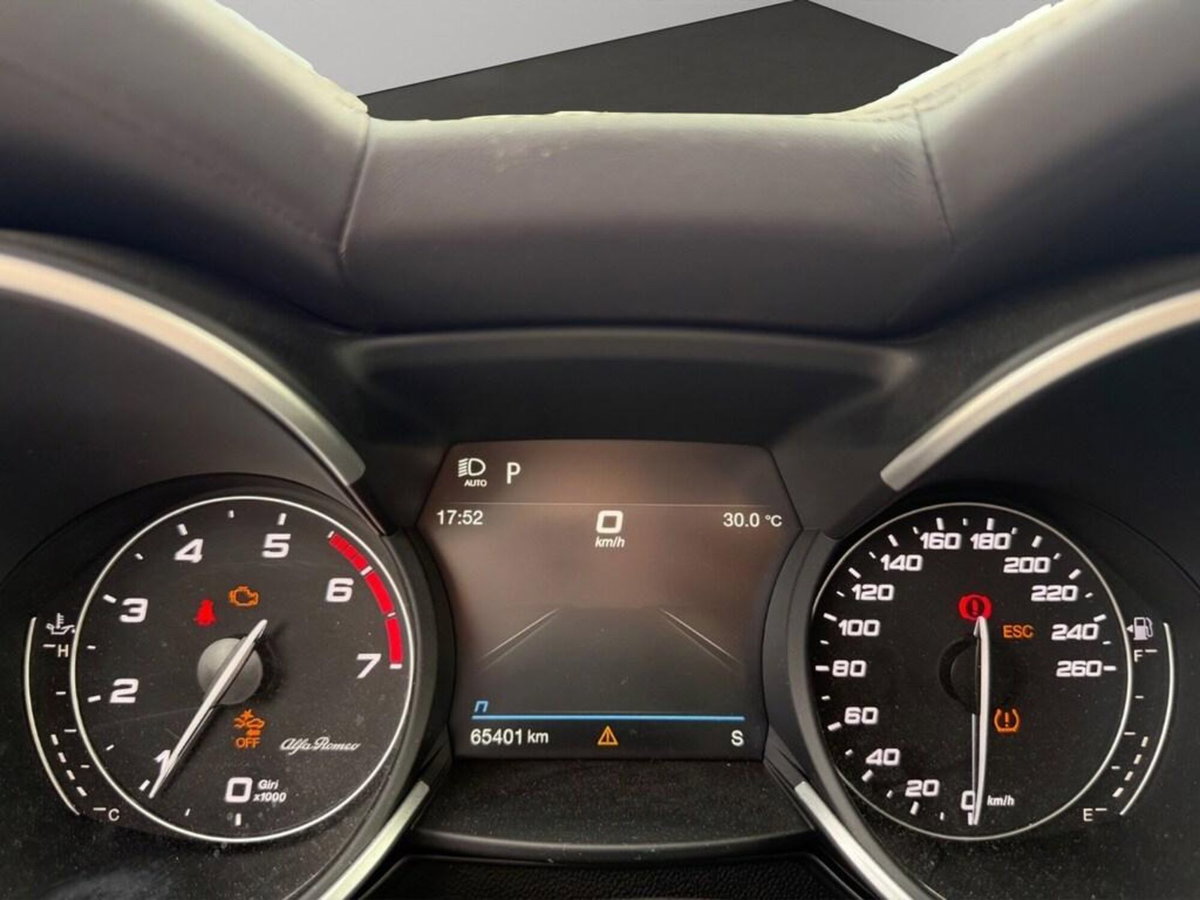 Alfa Romeo Stelvio Stelvio 2.0 Turbo 280 CV AT8 Q4 Ti (9)