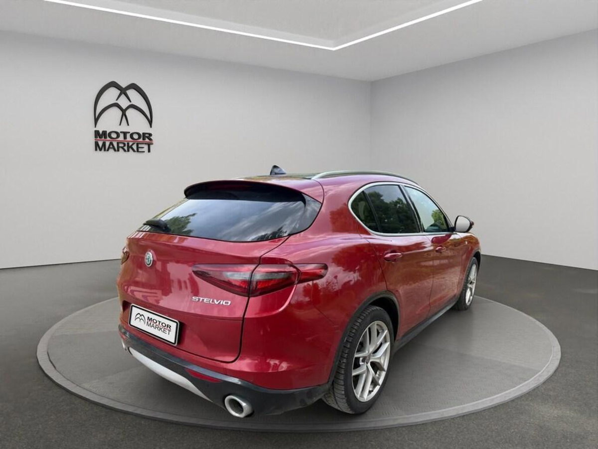 Alfa Romeo Stelvio Stelvio 2.0 Turbo 280 CV AT8 Q4 Ti (7)