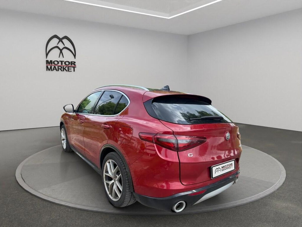 Alfa Romeo Stelvio Stelvio 2.0 Turbo 280 CV AT8 Q4 Ti (8)