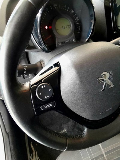 Peugeot 108 68 5 porte Allure (10)
