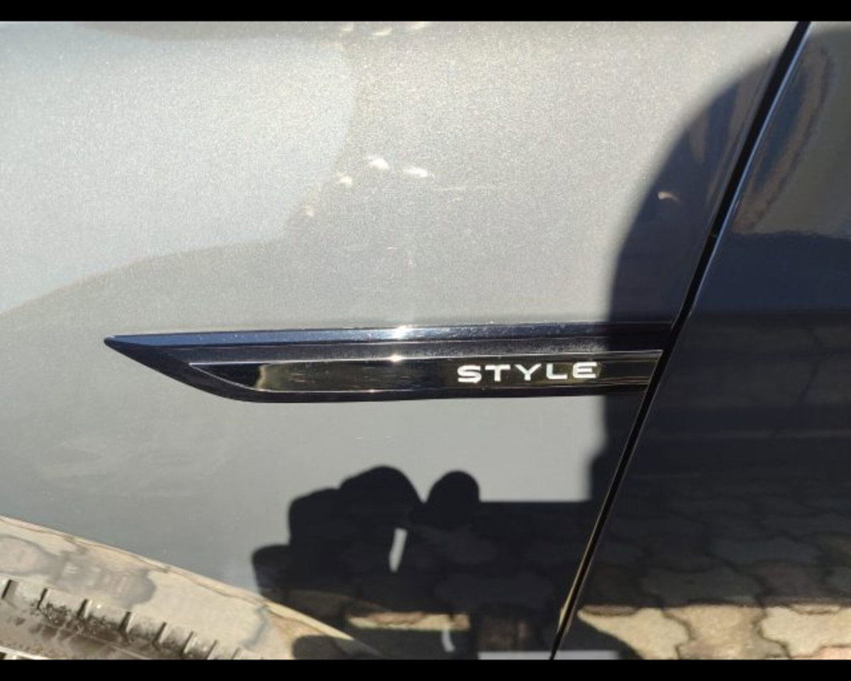 Volkswagen Golf 2.0 TDI 150 CV DSG 1st Edition Style (8)