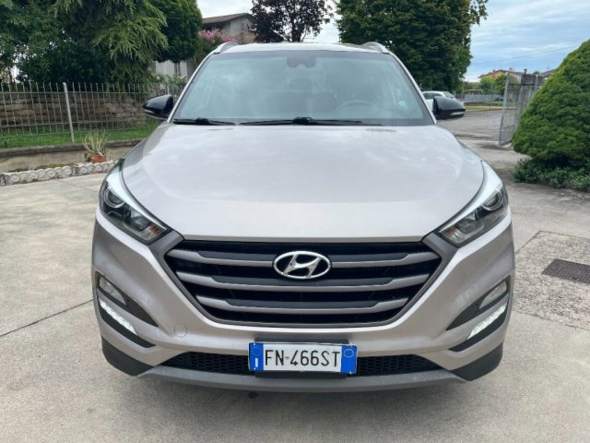 Hyundai Tucson 1.7 CRDi Classic (2)