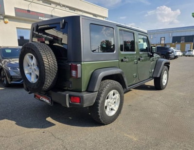 Jeep Wrangler Unlimited 2.8 CRD Rubicon (2)