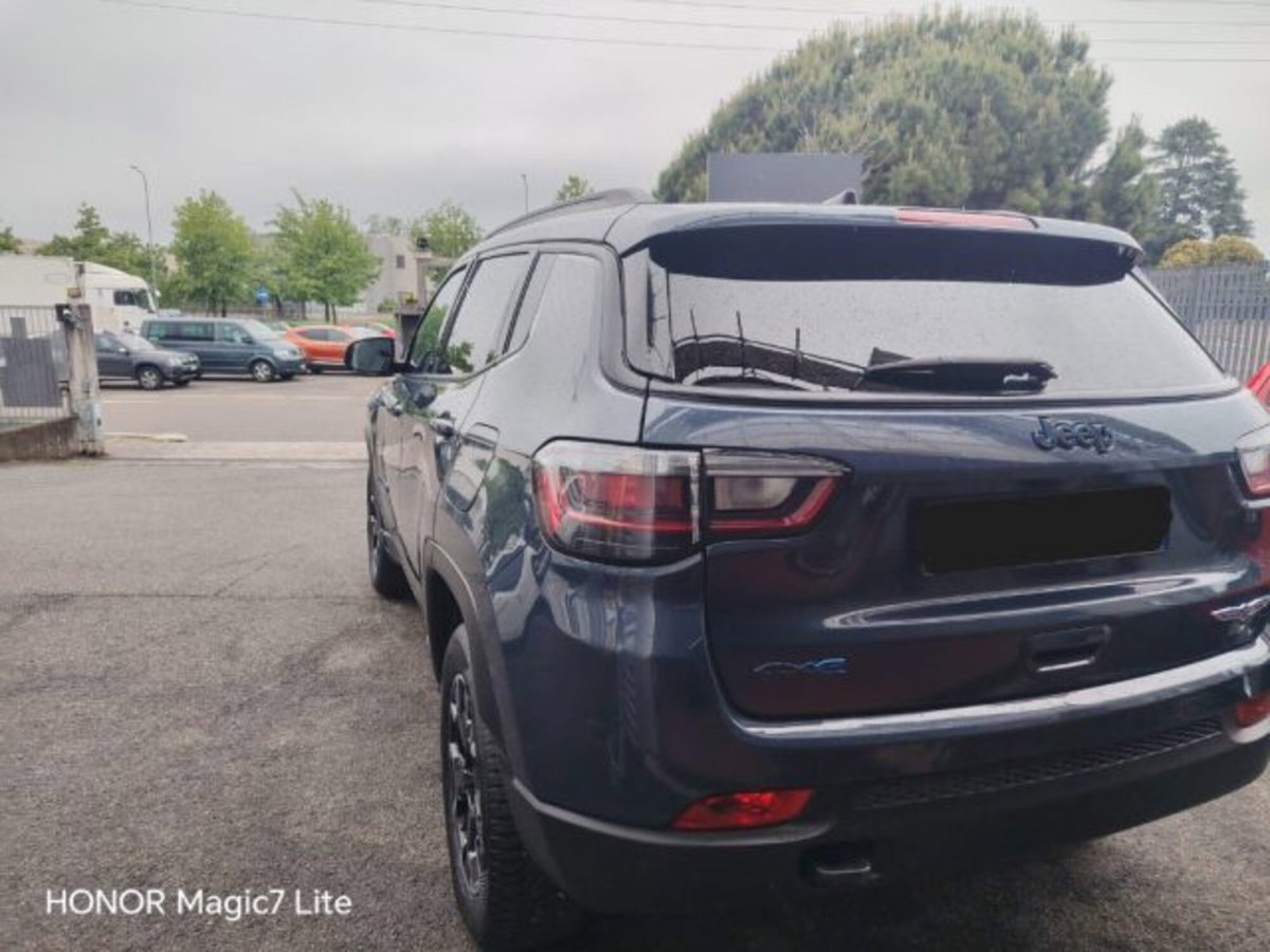 Jeep Compass 1.3 T4 240CV PHEV AT6 4xe Trailhawk (8)