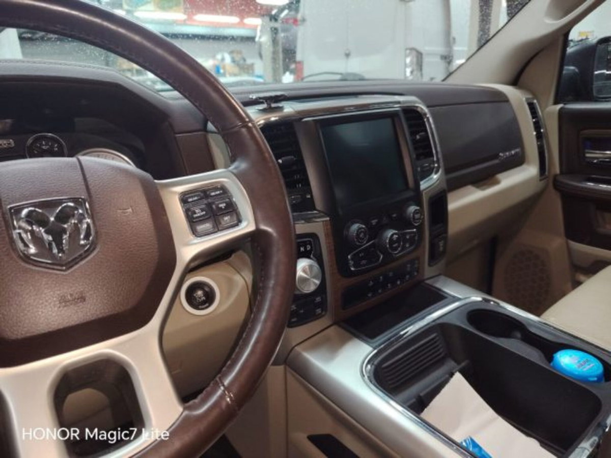Ram Ram Pick-up Ram 1500 3.0 I6 Laramie Sport 420cv at8 (12)