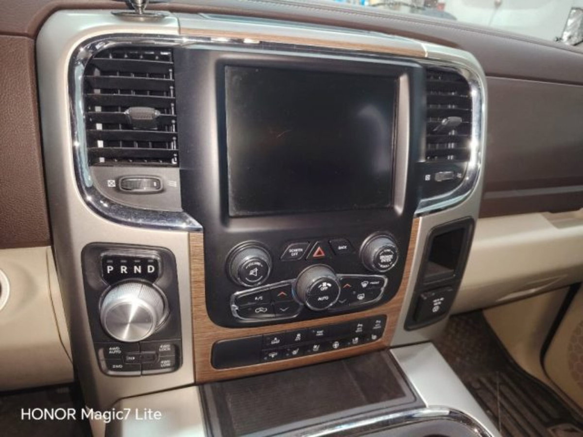 Ram Ram Pick-up Ram 1500 3.0 I6 Laramie Sport 420cv at8 (15)