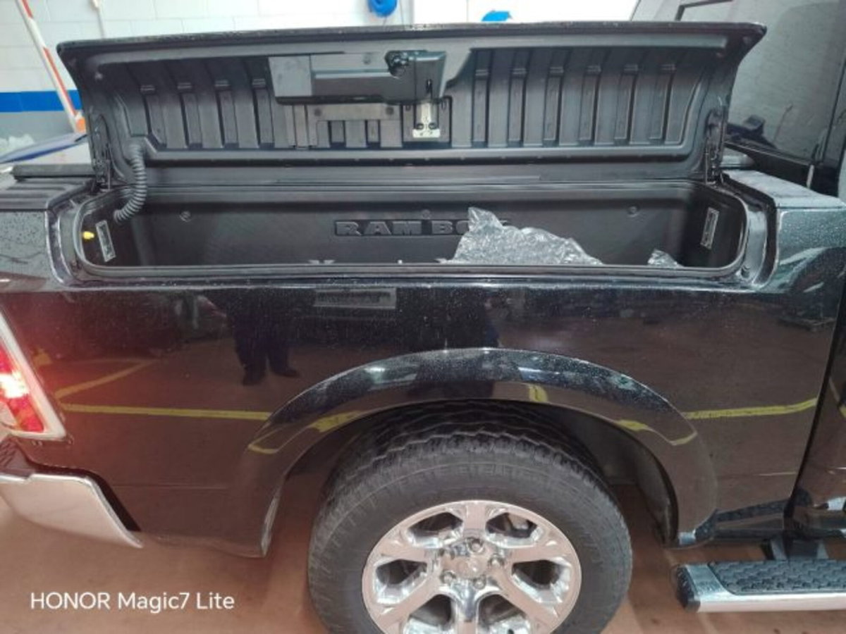 Ram Ram Pick-up Ram 1500 3.0 I6 Laramie Sport 420cv at8 (8)