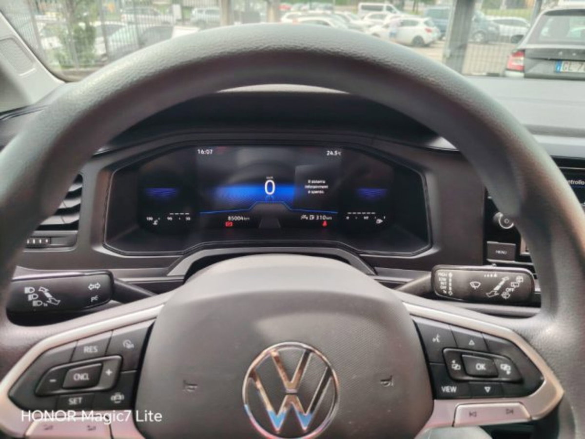 Volkswagen Taigo 1.0 tsi Life 95cv (16)