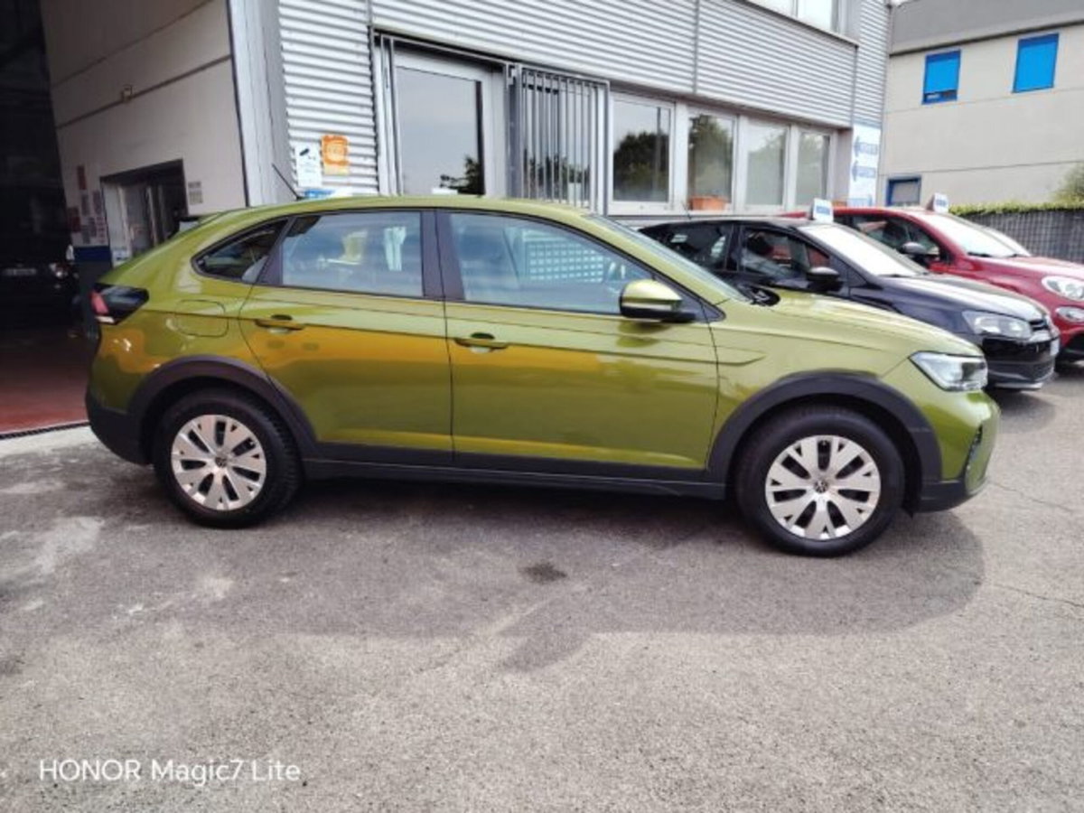 Volkswagen Taigo 1.0 tsi Life 95cv (5)