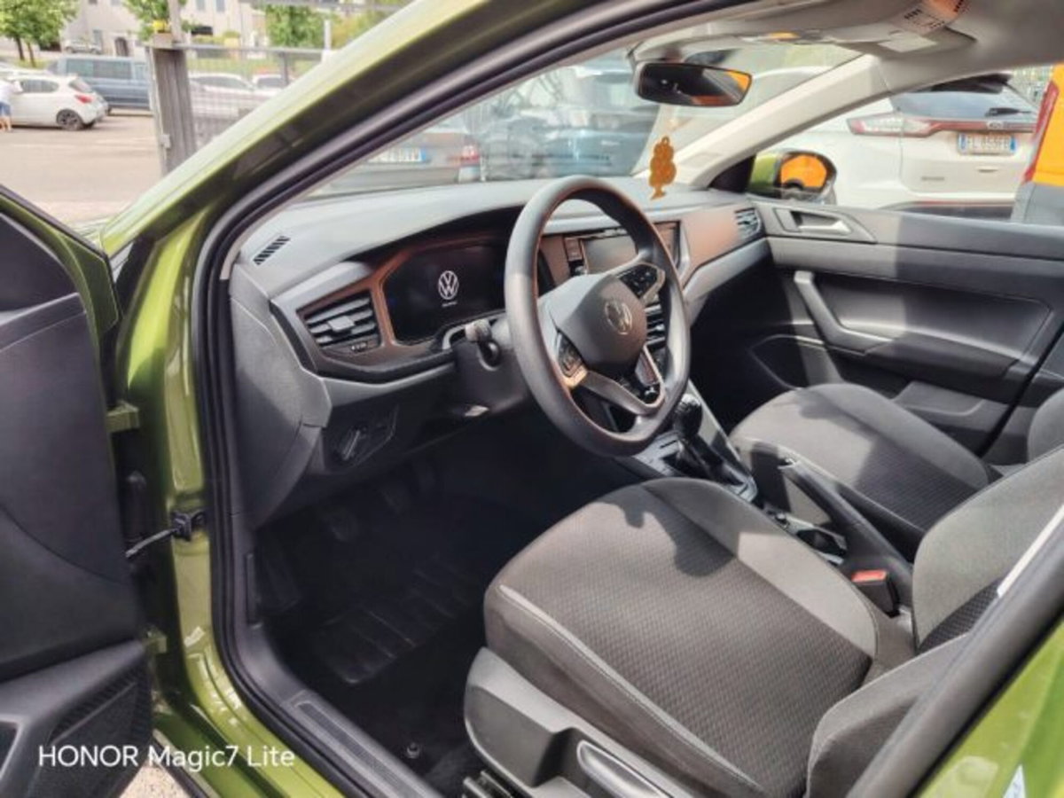 Volkswagen Taigo 1.0 tsi Life 95cv (9)