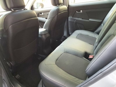 Kia Sportage 1.7 CRDI VGT 2WD high tech (11)