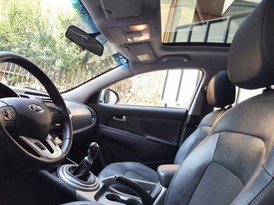 Kia Sportage 1.7 CRDI VGT 2WD high tech (6)