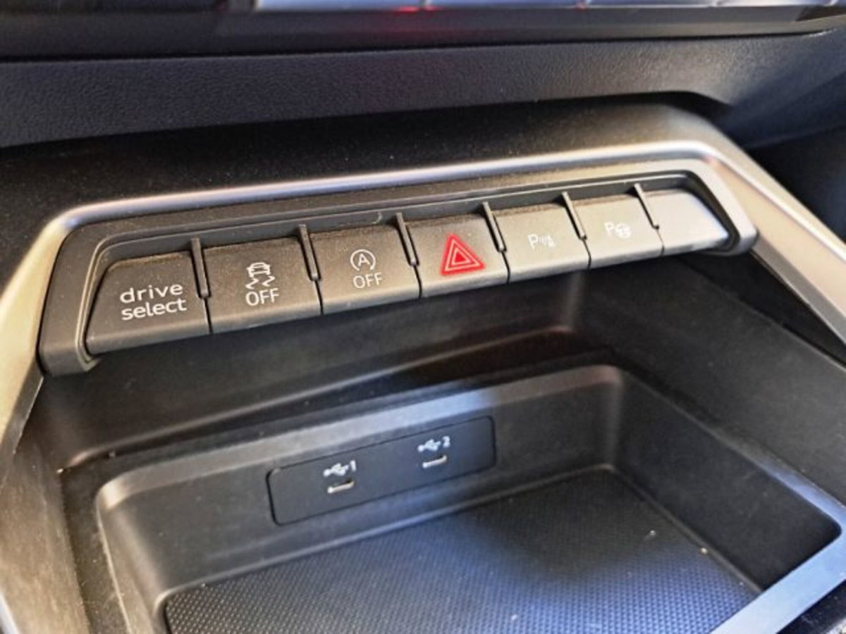 Audi A3 Sportback 30 TDI S tronic S line edition (16)
