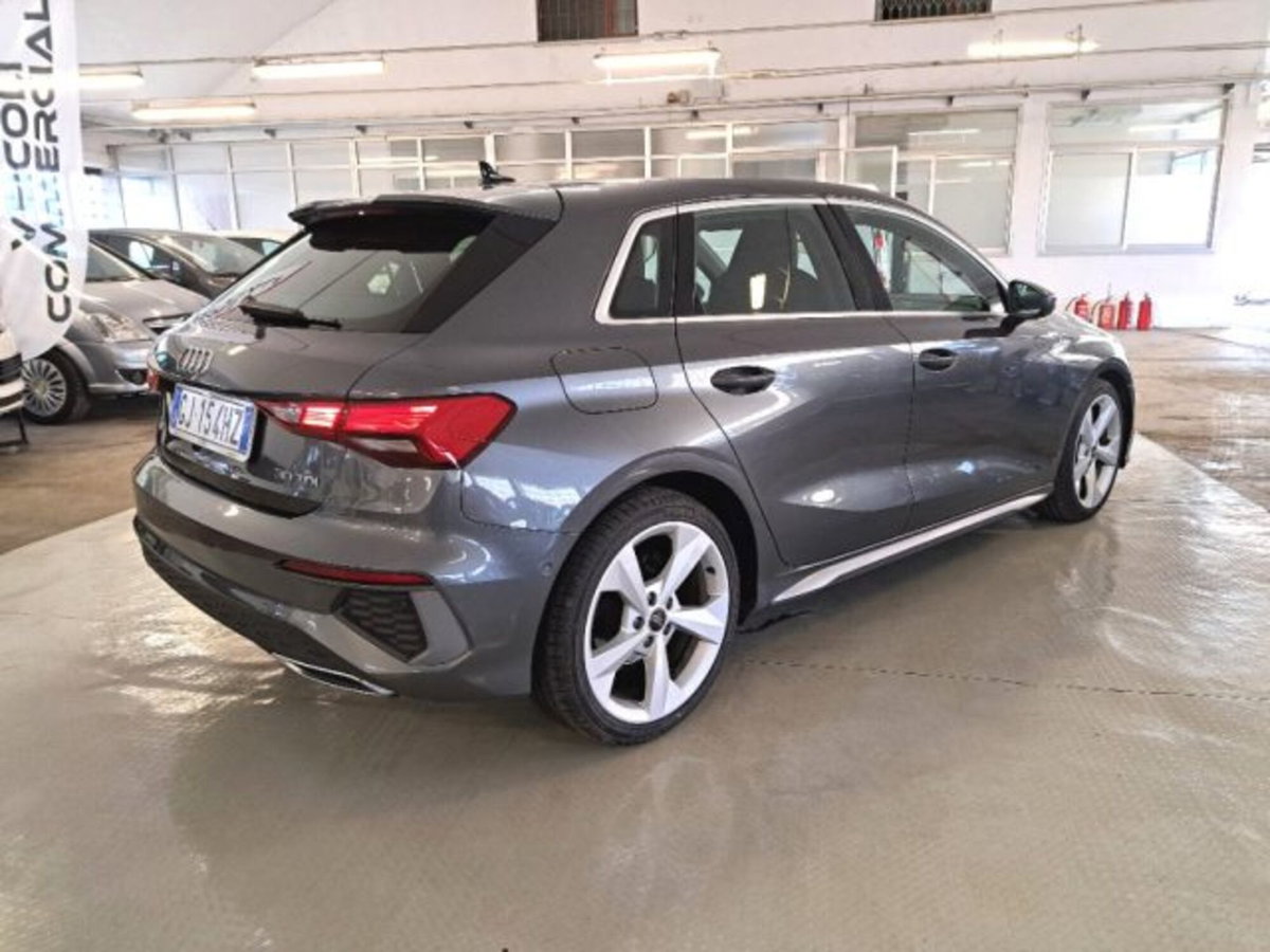 Audi A3 Sportback 30 TDI S tronic S line edition (4)