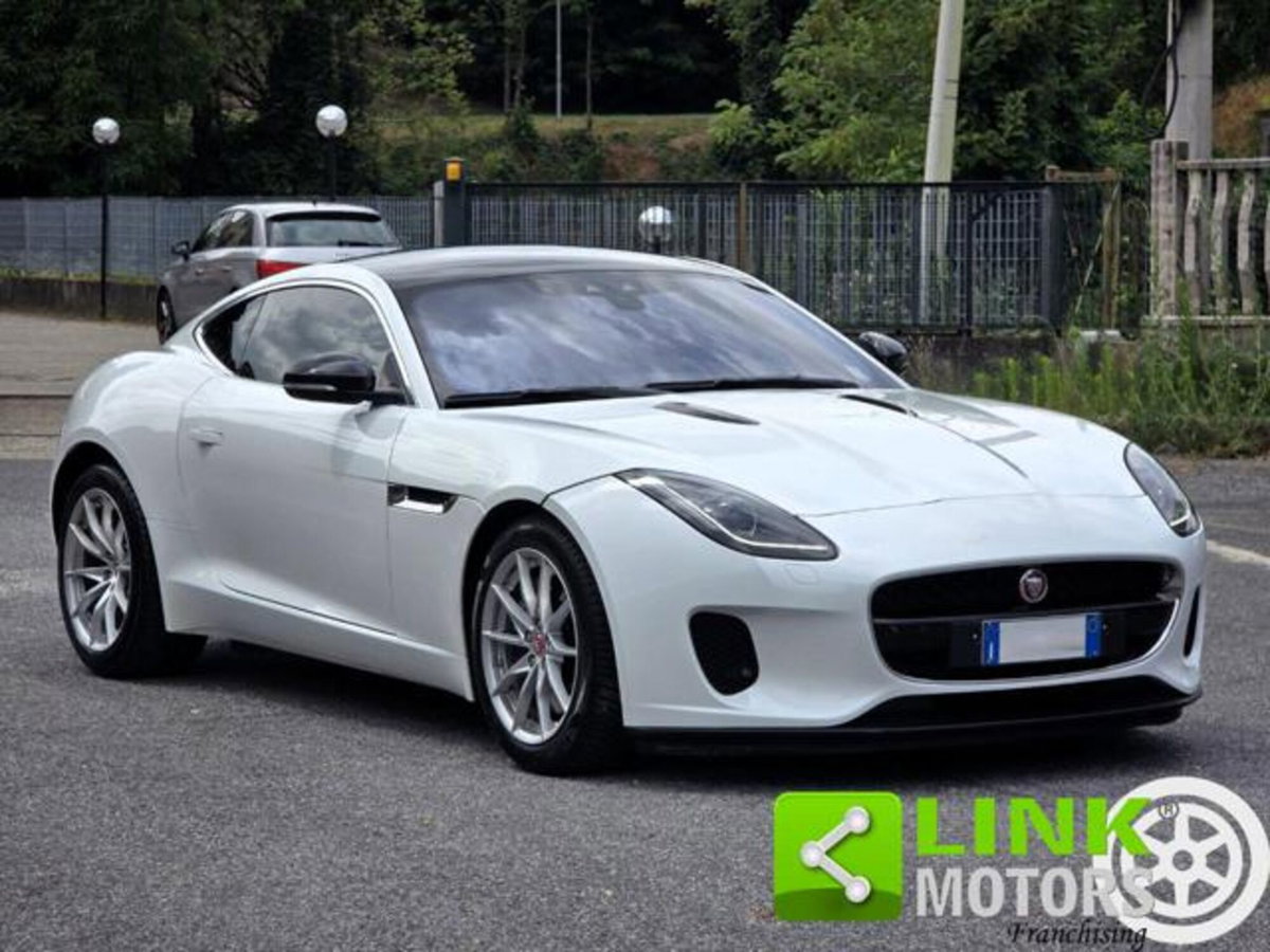 Jaguar F-Type Coupé Coupe 2.0 i4 R-Dynamic rwd 300cv auto