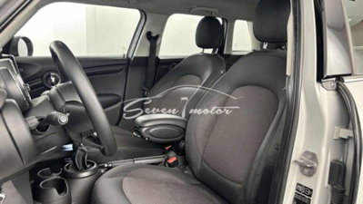 MINI Mini 1.5 Cooper D 5 porte (10)
