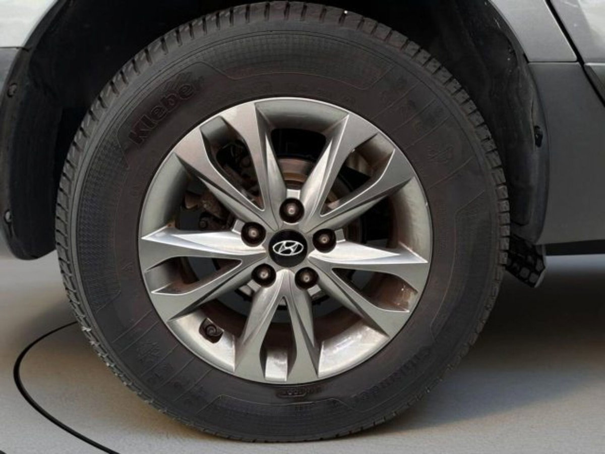 Hyundai ix35 1.6 GDI 16V 2WD Classic (7)