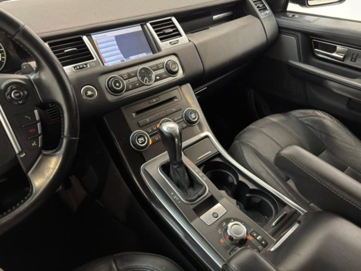 Land Rover Range Rover Sport 3.0 SDV6 HSE (11)
