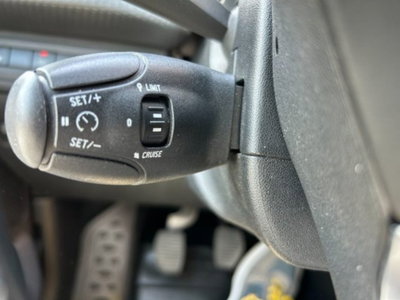 Peugeot 2008 BlueHDi 100 S&S Allure (12)